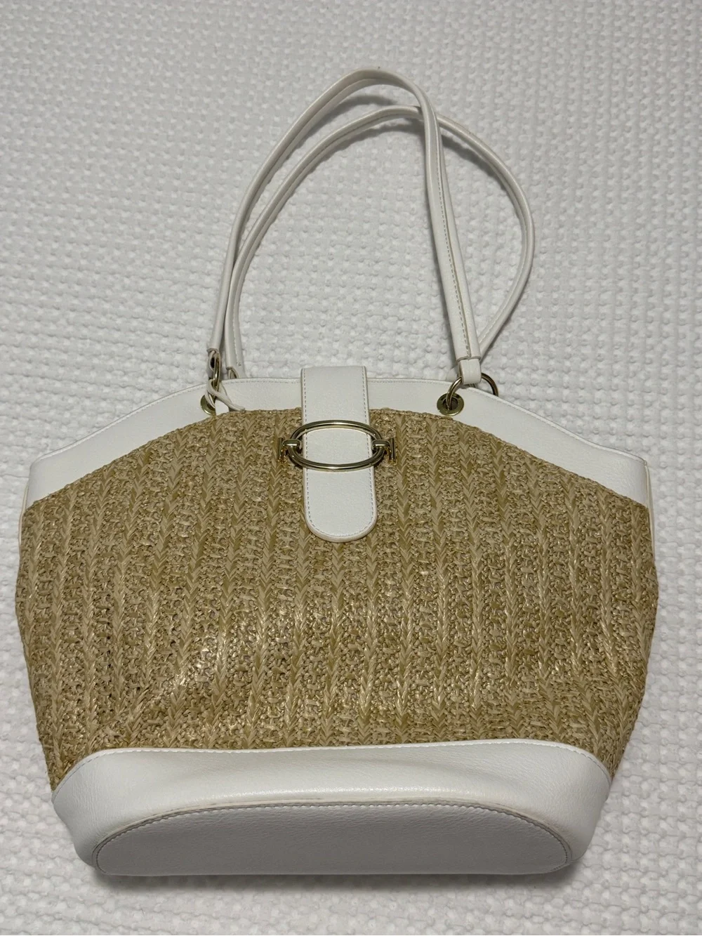 Enzo Angiolini White and Natural Straw Bucket Tote
